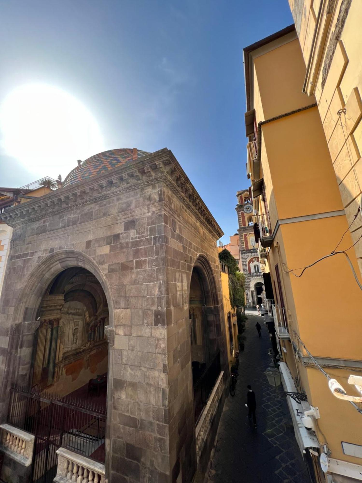 Palazzo Ammone - Sedil Dominova Apartment Sorrento Ngoại thất bức ảnh