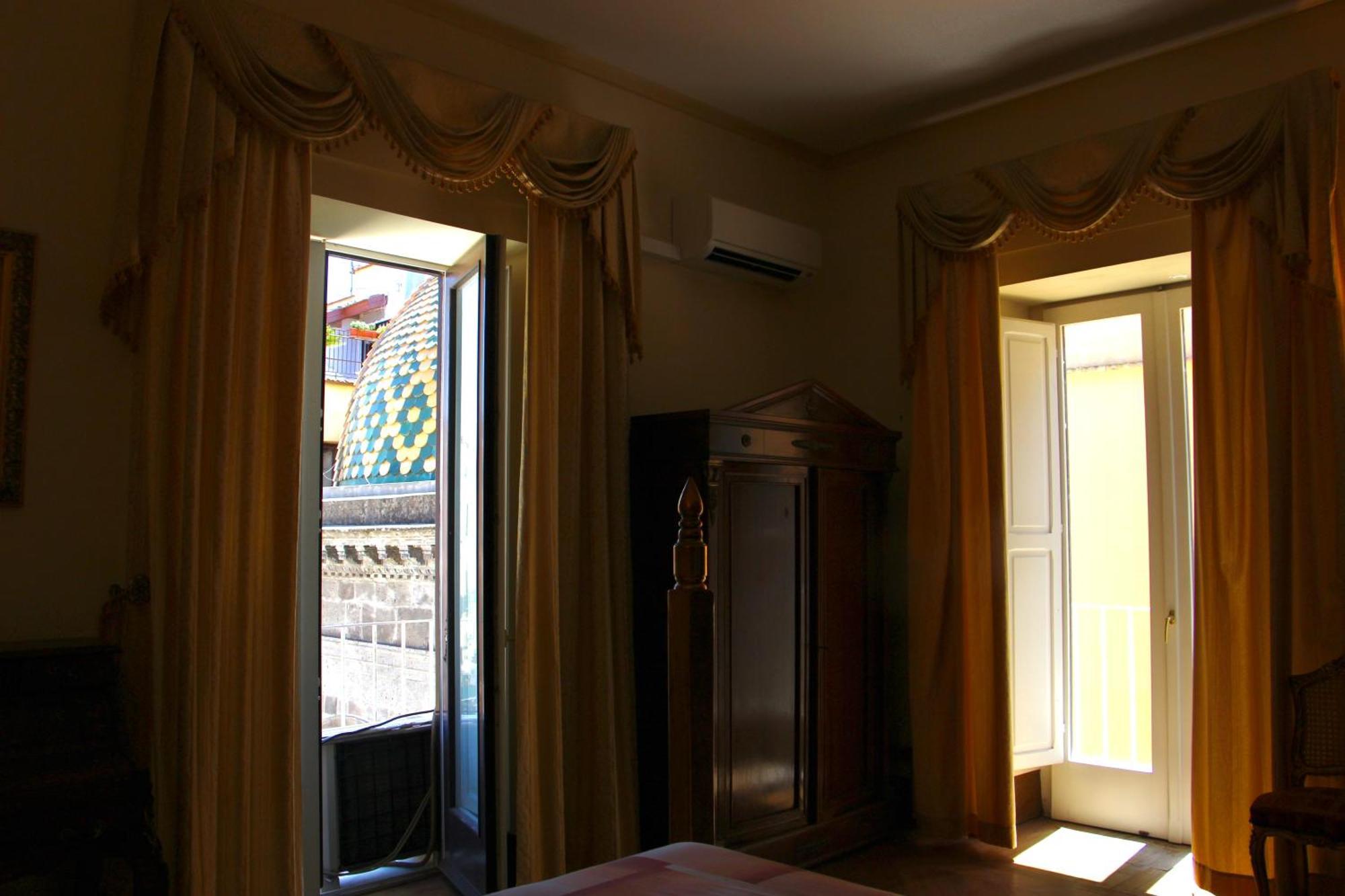 Palazzo Ammone - Sedil Dominova Apartment Sorrento Phòng bức ảnh