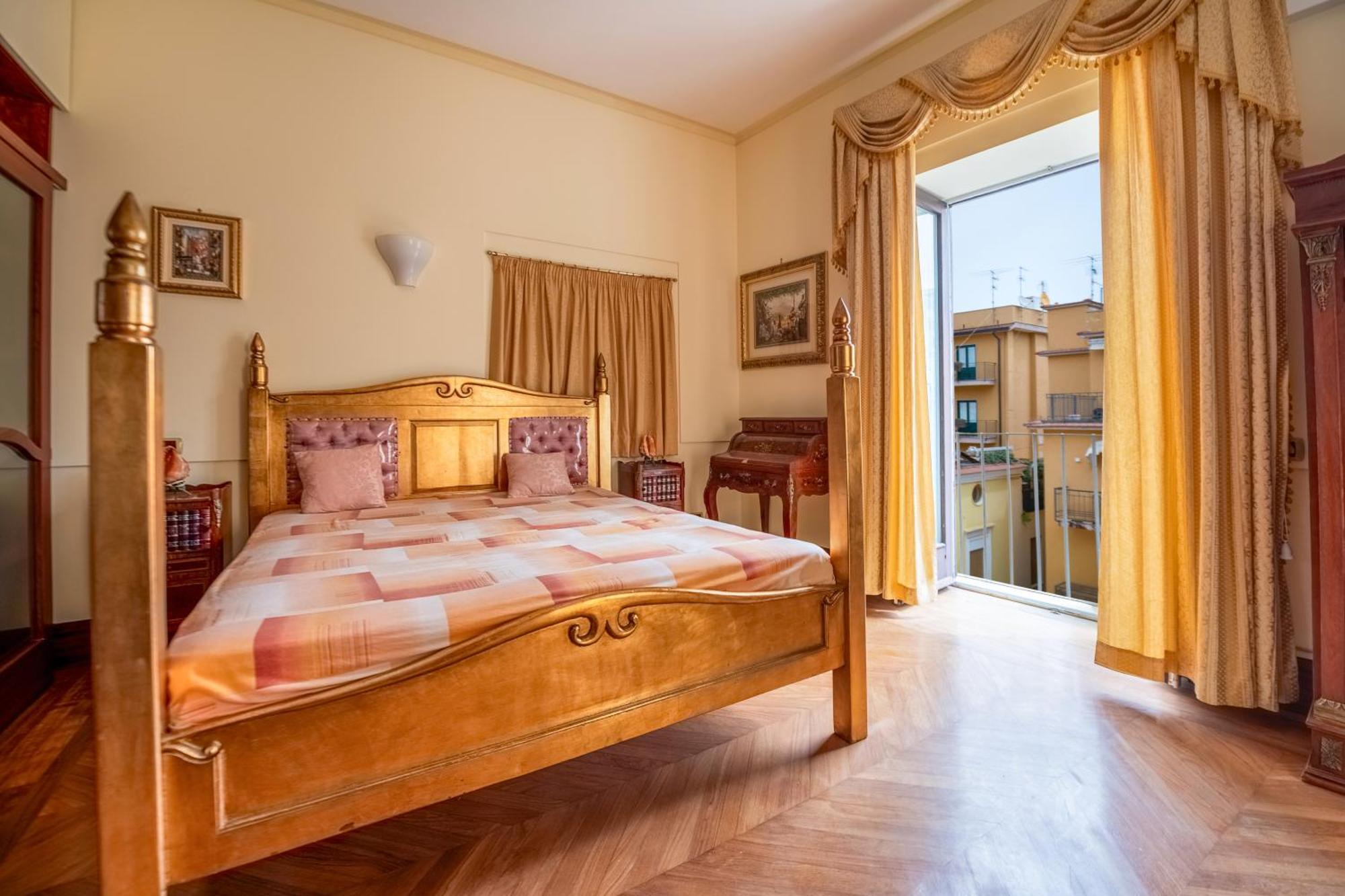 Palazzo Ammone - Sedil Dominova Apartment Sorrento Ngoại thất bức ảnh